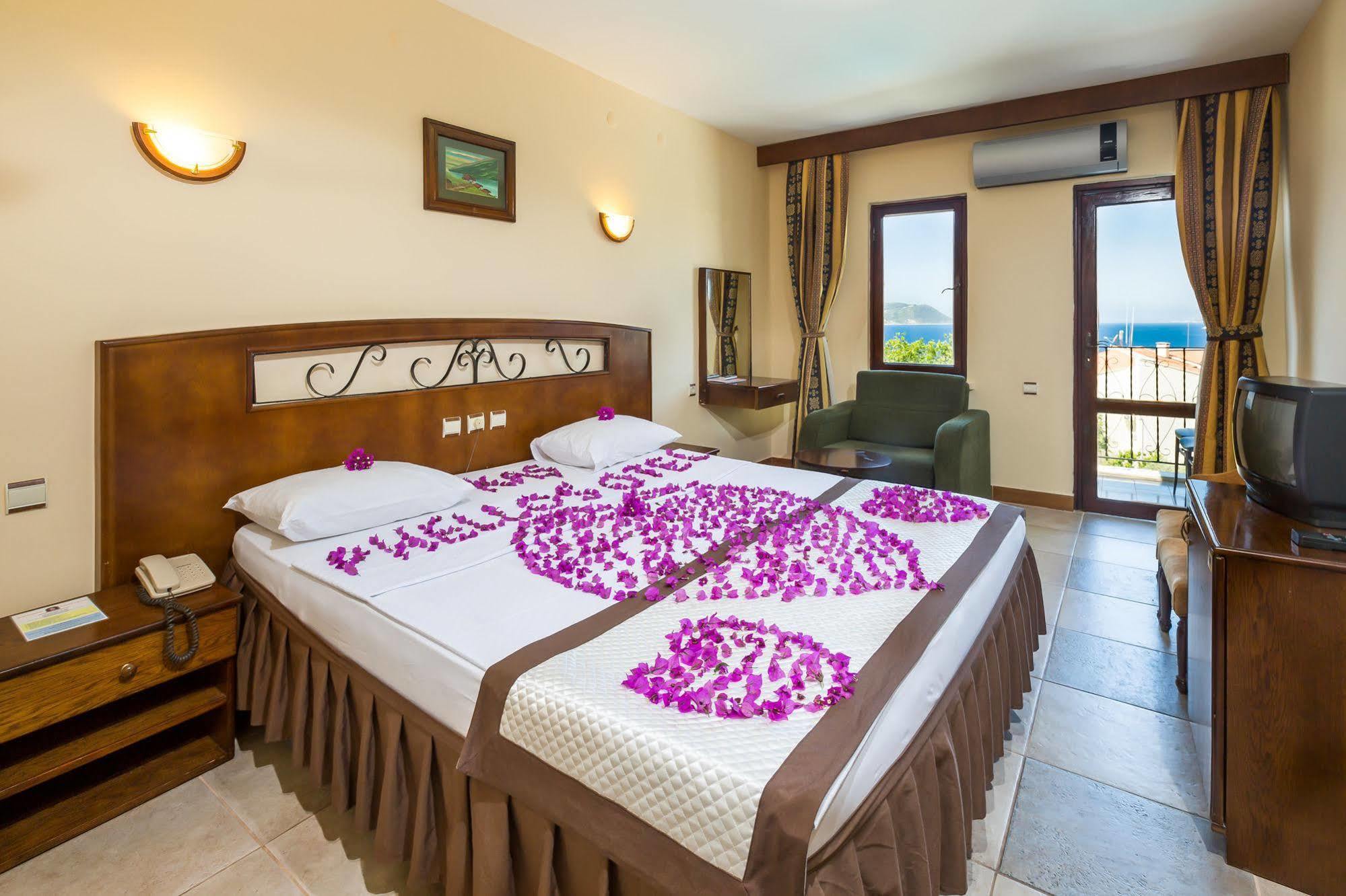 Hotel Club Phellos Каш Экстерьер фото